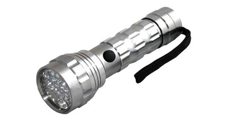 Свето-диодный фонарь ручной UltraFire 23 LED